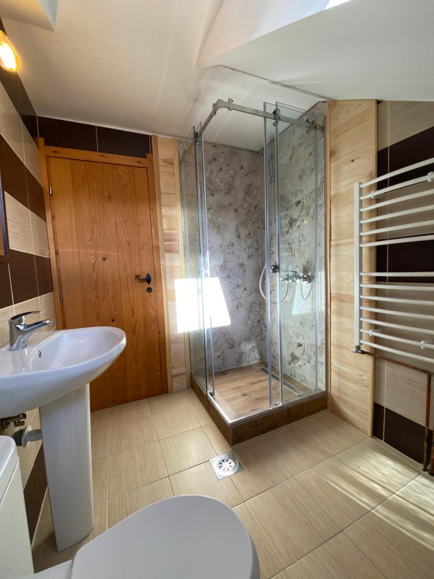 Pubhouse & Rooms Pahulja Kolasin Exterior photo